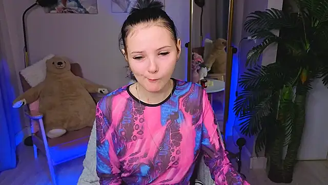 Leila xxBaby online show from 7, 11, 2025