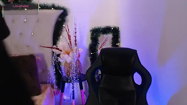 Dulcey  online show from 20, 12, 2025