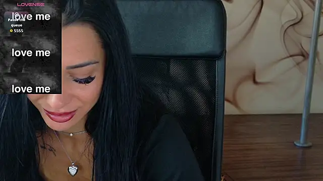 Snapshot of NaomiScarlet chatting on 22, 9, 2025 NaomiScarlet online show from 22, 9, 2025