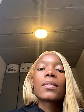 prettydollyy online show from 18, 3, 2026