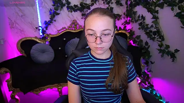 Snapshot of ArrinaWairr chatting on 17, 9, 2025 ArrinaWairr online show from 17, 9, 2025