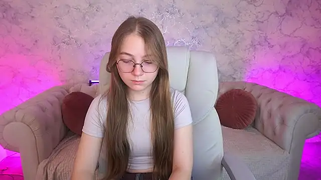 Snapshot of ArrinaWairr chatting on 28, 11, 2025 ArrinaWairr online show from 28, 11, 2025