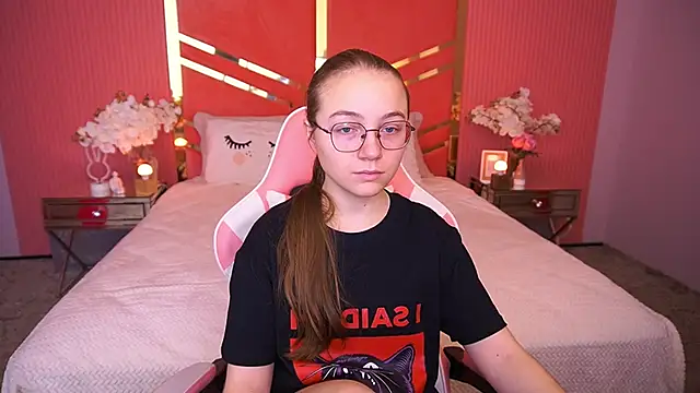 ArrinaWairr online show from 15, 12, 2025