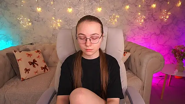 ArrinaWairr online show from 25, 3, 2026