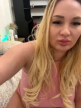 NellyExtraa online show from 11, 10, 2025