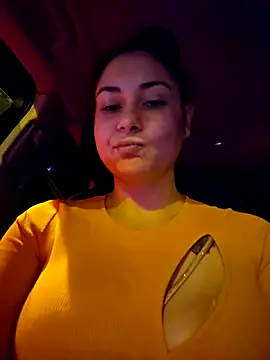 Snapshot of SaraViss20 chatting on 9, 10, 2025 SaraViss20 online show from 9, 10, 2025