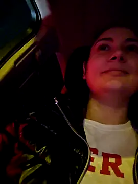 Snapshot of SaraViss20 chatting on 19, 11, 2025 SaraViss20 online show from 19, 11, 2025