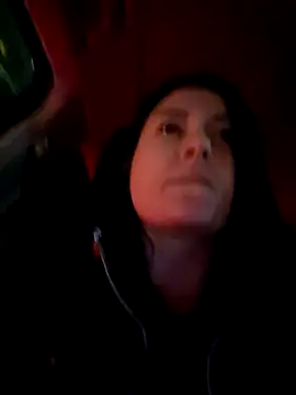 SaraViss20 online show from 5, 12, 2025