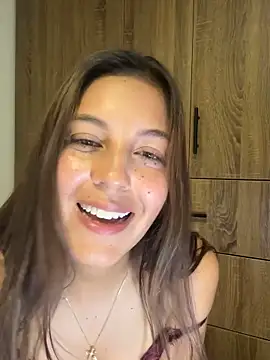 Snapshot of Emmy_Meadows chatting on 16, 5, 2026 Emmy Meadows online show from 16, 5, 2026