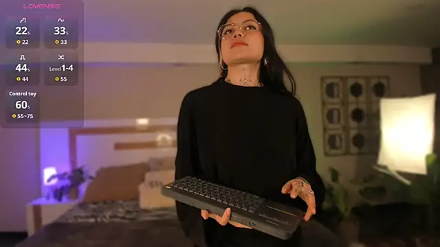 Snapshot of anne_dh chatting on 30, 9, 2025 anne dh online show from 30, 9, 2025