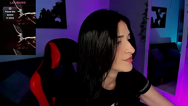 Snapshot of ZoeValencia1 chatting on 5, 12, 2025 ZoeValencia1 online show from 5, 12, 2025