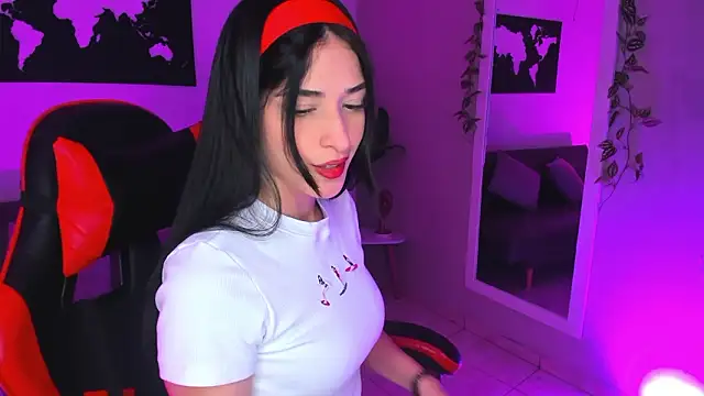 Snapshot of ZoeValencia1 chatting on 3, 2, 2026 ZoeValencia1 online show from 3, 2, 2026