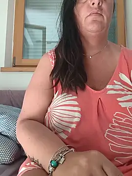 LaReginaNera online show from 13, 6, 2026