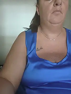 LaReginaNera online show from 25, 6, 2026
