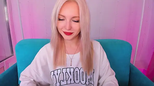 LisaFoxyMe online show from 5, 11, 2025