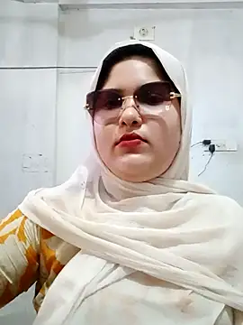 Snapshot of Nusrat-N chatting on 4, 7, 2026 Nusrat-N online show from 4, 7, 2026