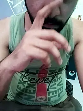 Snapshot of mehulsomm7 chatting on 3, 10, 2025 mehulsomm7 online show from 3, 10, 2025