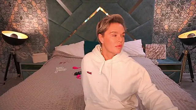 PleasureWeCouple online show from 22, 11, 2025