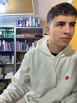 Snapshot of AdrianRinaldi chatting on 14, 5, 2026 AdrianRinaldi online show from 14, 5, 2026