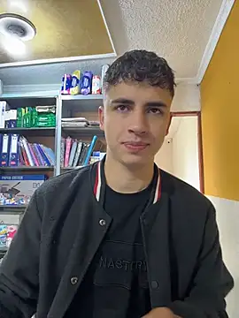 Snapshot of AdrianRinaldi chatting on 29, 5, 2026 AdrianRinaldi online show from 29, 5, 2026