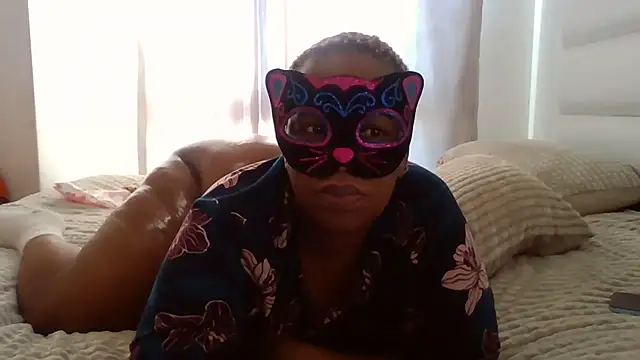 Snapshot of SexyNonnyy chatting on 8, 7, 2026 SexyNonnyy online show from 8, 7, 2026