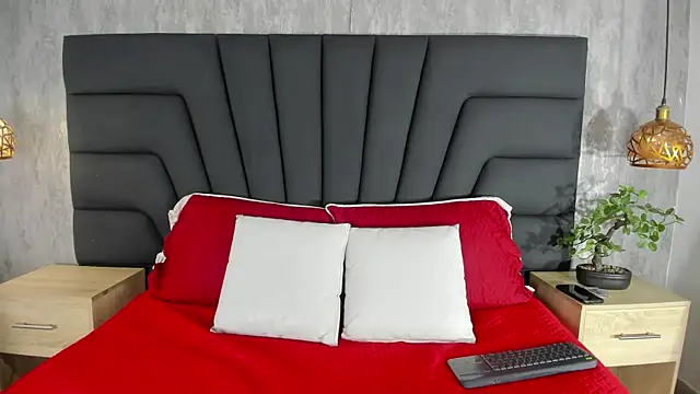 Hisoka 011 online show from 25, 10, 2025