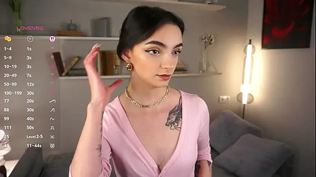 Snapshot of Morena_Dolce chatting on 1, 10, 2025 Morena Dolce online show from 1, 10, 2025