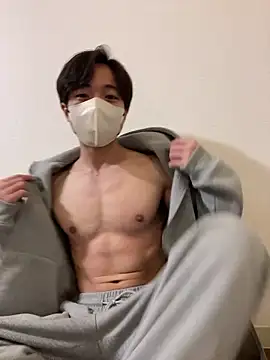 Snapshot of Yuma0718 chatting on 4, 2, 2026 Yuma0718 online show from 4, 2, 2026