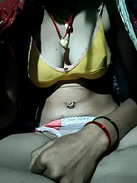 Snapshot of Shreya-couple chatting on 7, 11, 2025 Shreya-couple online show from 7, 11, 2025