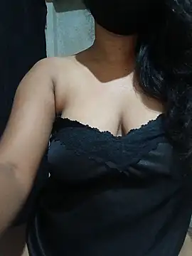 Snapshot of DiyaRoy49 chatting on 21, 5, 2026 DiyaRoy49 online show from 21, 5, 2026