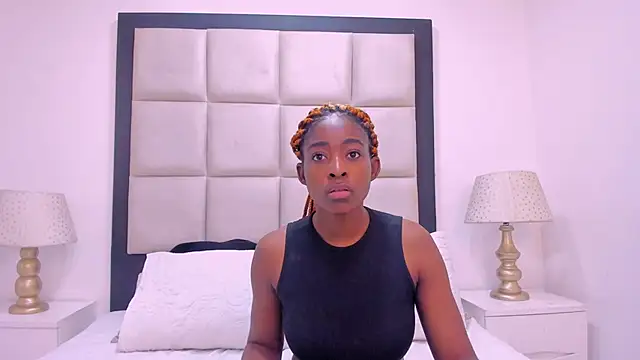Snapshot of AdrianaCampbelll chatting on 12, 9, 2025 AdrianaCampbelll online show from 12, 9, 2025