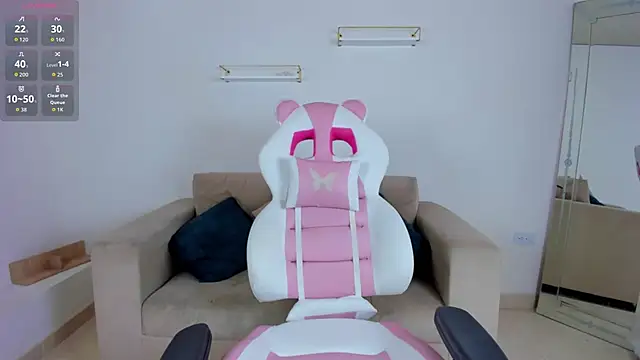 april smiith online show from 5, 3, 2026