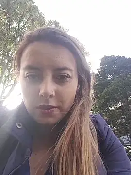 Snapshot of Scarlett_Pink_Rose chatting on 19, 11, 2025 Scarlett Pink Rose online show from 19, 11, 2025