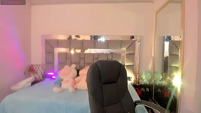 im Lorena online show from 22, 9, 2025