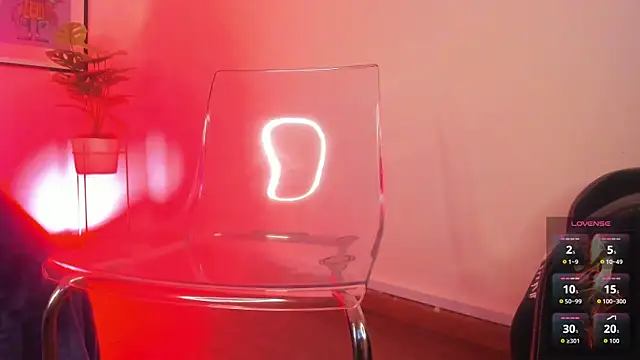 Violett Novoa online show from 4, 11, 2025