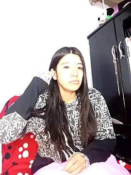 Madow Lu online show from 10, 10, 2025