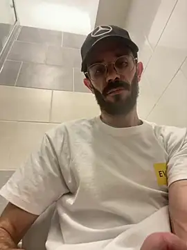 lolo7121 online show from 17, 4, 2026