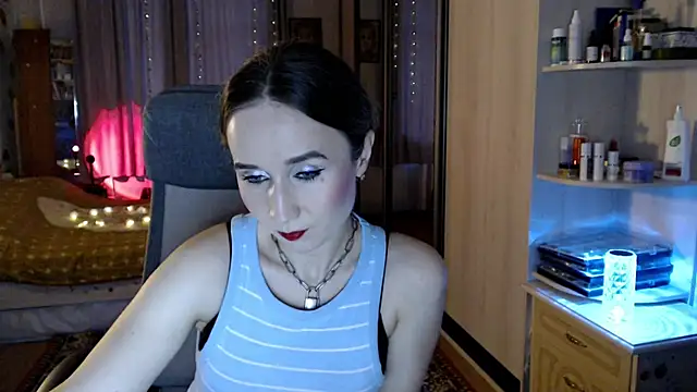 ClassyInna online show from 26, 11, 2025