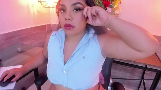 MiaMoxxy online show from 1, 11, 2025