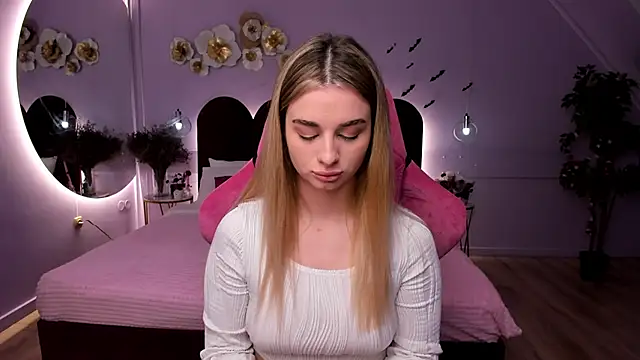 SweetyLicky online show from 2, 11, 2025