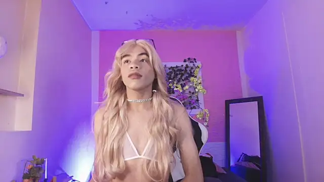 Katy bratz  online show from 15, 9, 2025