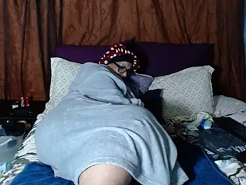 Snapshot of BOUNCINGASSX chatting on 12, 9, 2025 BOUNCINGASSX online show from 12, 9, 2025