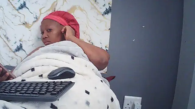 CouplesX96xx online show from 17, 4, 2026