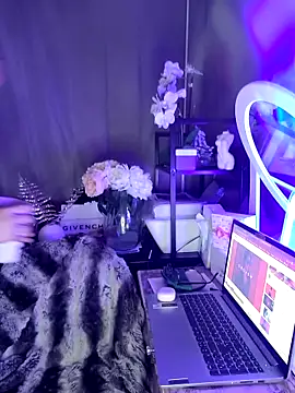 Snapshot of iamlalamilano chatting on 18, 2, 2026 iamlalamilano online show from 18, 2, 2026