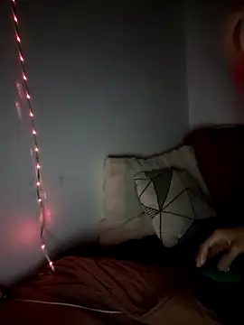 Snapshot of iamlalamilano chatting on 1, 3, 2026 iamlalamilano online show from 1, 3, 2026