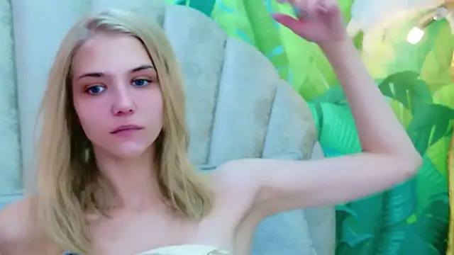 4example Chloe online show from 27, 6, 2026