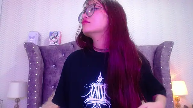 RavenLove  online show from 5, 11, 2025