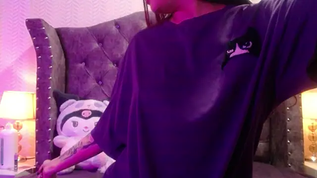 RavenLove  online show from 21, 11, 2025