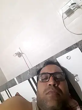 Hot-boy077 online show from 27, 11, 2025