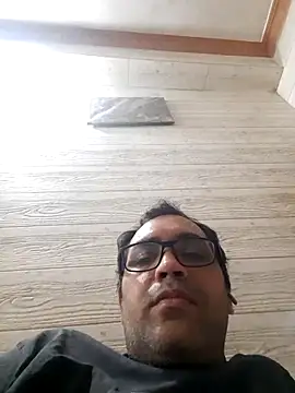 Hot-boy077 online show from 3, 12, 2025